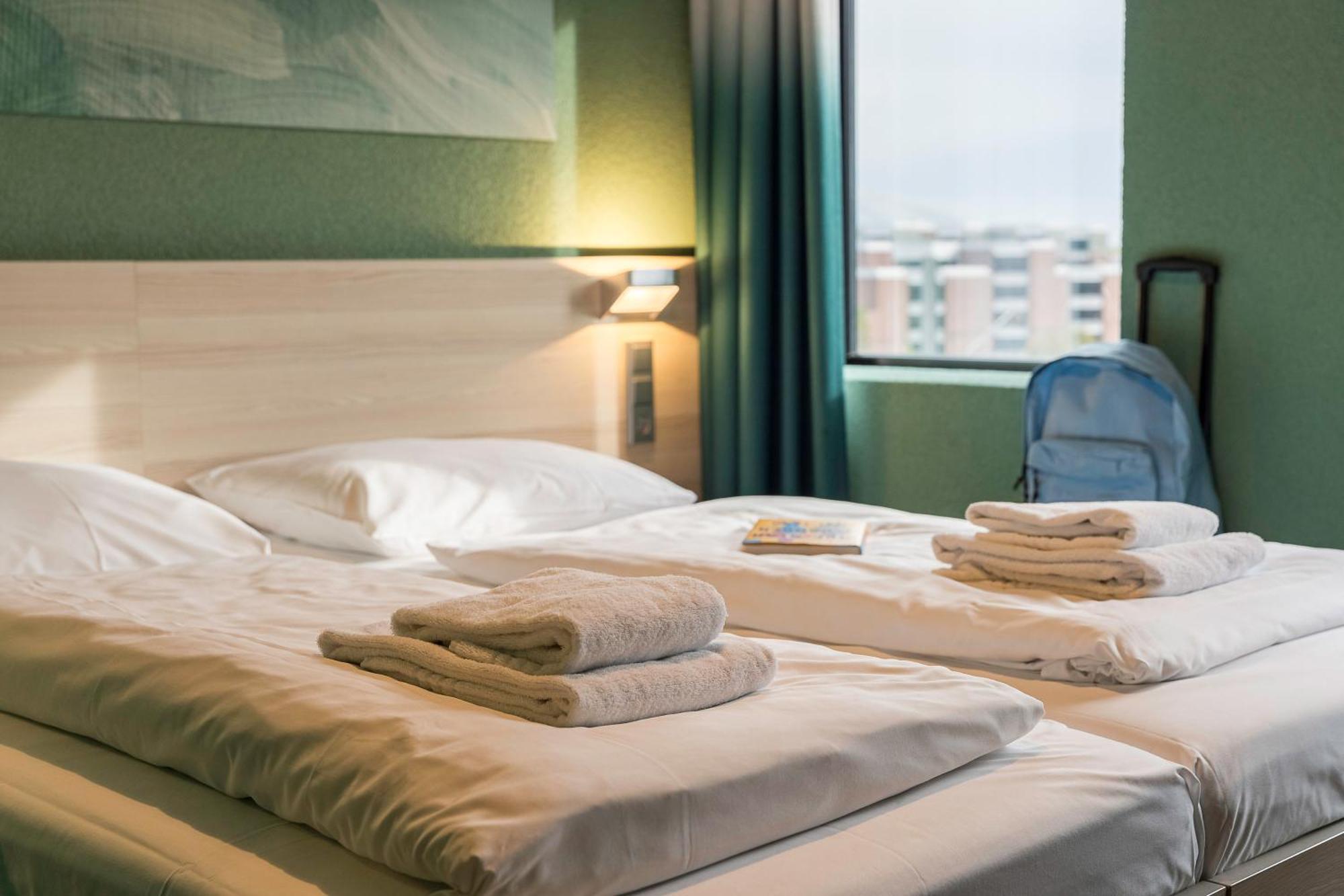 Meininger Hotel Amsterdam City West Esterno foto